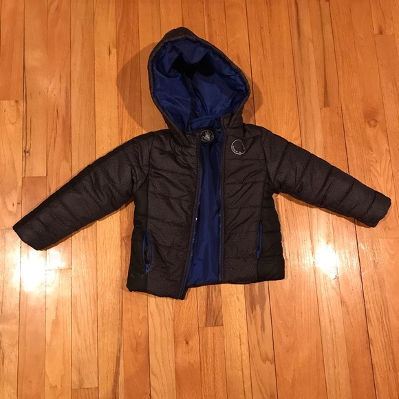 Body Glove brand warm winter coat in 4T -play condition for logo - Picture 1 of 4